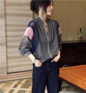 เสื้อคลุมกันแดดผ้าไหมน้ำแข็งสำหรับผู้หญิง ฤดูร้อน 2025 ใหม่ ป้องกันรังสียูวี น้ำหนักเบา แฟชั่น แขนยาว ปกติ