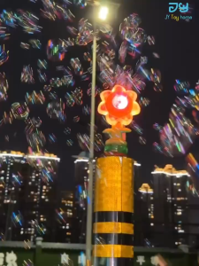 Shaking Head Bubble Machine Automatic Rotating Bubble Machine Childrens Toys Bubble 20000+Bubbles 3 Modes Bubble Maker kids Toys Birthday Surprise Gift