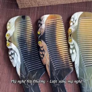 Lược sừng chạm chim Bồ câu đốt trúc quà tặng thủ công Mỹ nghệ Việt Nam