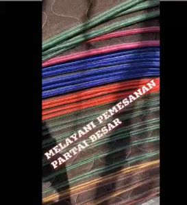 Sajadah Turki Busa Tebal lembut dan Halus Ukuran Jumbo 110x70cm Anti Slip Lantai