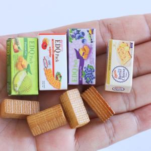 Miniature Candy Toy Mini Toy Baby House Edo Crown Cheese Biscuits Model Small Cloth Soldier OB Supermarket Scene R6