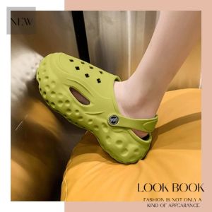 SQShop มาใหม่: รองเท้าแตะหัวโตพื้นดำพื้นนุ่มน้ำหนักเบาใส่สบาย รองเท้าผญพื้นดำปั้มตัวอักษรดูดีสุดๆ รองเท้าแฟชั่นมีสายรัดส้นใช้งานได้จริง