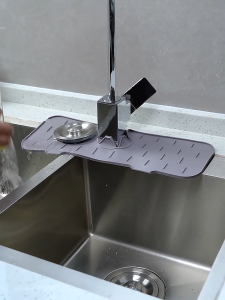 Kitchen Faucet Sink Splash Guard Silicone Splash Water Catcher Mat Faucet Handle Drip Tray Sink Accessories Bathroom