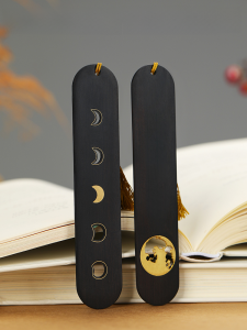 Creative and Classical Chinese Style Rosewood Moon Bookmark Gift Set Exquisite Ebony Inlaid Moon Cut Out Cultural and Creative Products for Teachers Commemorative Business Gifts Custom Lettering