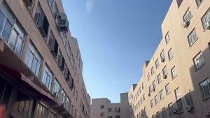 จัดส่งจากจีน [2025] กางเกงเอวสูงยกสะโพกด้านหน้า V ชุดกางเกงขาสั้นโยคะผู้หญิง กางเกงขาสั้นไนลอนรัดรูป สำหรับฝึกซ้อม กีฬา วิ่ง และฟิตเนส shell3.8