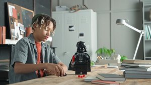 [BrickStory] LEGO Star Wars Up-Scaled Darth Vader Minifigure (75461)(1028 Pieces)