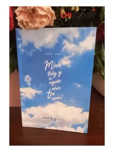 Sách: Mình thấy gì khi ngước nhìn trời xanh