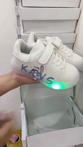 Giày thể thao bé gái thỏ Stella Lou cho bé có đèn GG-J2023