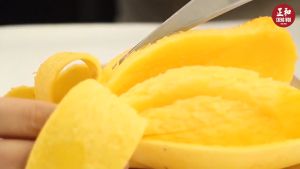 3F FOOD DRIED MANGO WITH SALT AND CHILI Dried Mango Salt Chili Spicy & Sour Snack 100gr/250gr/ 500gr