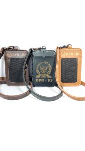 Tempat Id Card DPR RI Kulit: Aksesori Id Card & Nametag Profesional