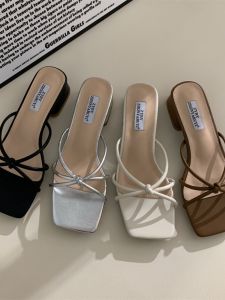 French Evening Breeze Silver Square Head Thick Heel Sandals Womens Outdoor Shoes Spring Summer New Style Casual Low Heel