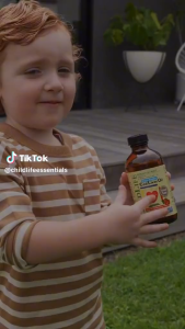 ChildLife Essentials Pure Arctic Cod Liver Oil Natural Strawberry 8 fl oz (237 ml)