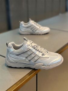 Nanjiren | Silver Breathable Odor-Resistant Light Leisure Shoes