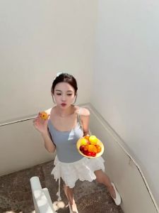 OIOI ESSE | Chân Váy A-line Phồng Màu Trắng cho Mùa Hè