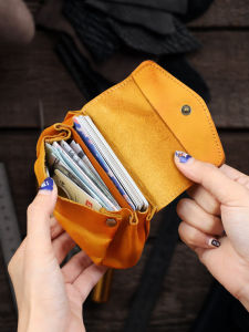 Retro Handmade Genuine Leather Coin Purse Cowhide Ladies Card Holder Multi-Functional Skeleton-Skin Wallet Mens Mini Storage Small Bag