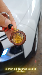 🚘 Trọn bộ ốp khóa xe ô tô VinFast VF5 kèm Đức Phật Quan Thế Âm Bồ Tát – Độ trì an lành trên mọi hành trình