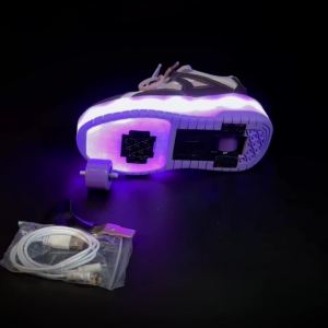 Heelys Kuromi Budak Perempuan 2024 Kasut Roda Roller Skate Kanak-Kanak a Puteri Bercahaya Baru Musim Bunga dan Musim Luruh