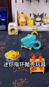 TOY GUN PISTOL MAINAN PLASTIK MAINAN ANAK2 DEKOMPRESI JARI GANTUNGAN TAS PISTOL MAINAN