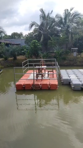 ทุ่นลอยน้ำพลาสติกมือสอง จำนวน 40 ลูก ขนาด กว้าง2.5 เมตร ยาว 4 เมตร มีราวกันตก