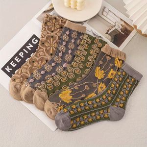 5 Pairs of Retro Brown Floral Socks Set for Women Cute 3D Embossed Flower Jacquard Cotton Round Neck Socks Casual Retro Socks