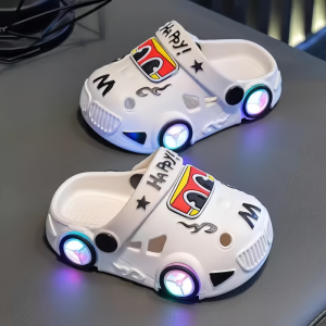 Childrens Illuminated Slip-On Shoes Boys Summer Car Hole Hole Shoes Girls Baby Indoor Anti-Slip Glowing Sandals Outdoor Wear