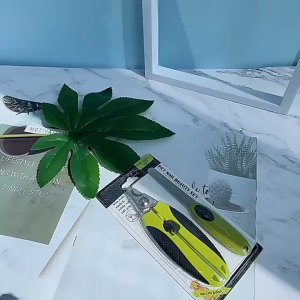 Pet Grooming Nail Clippers with Cleaning Function----Dog Nail Clippers / Trimmers