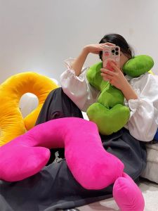 เครื่องหมายคำถามหมอนรองคอรถนอนโซฟาห้องนั่งเล่นหรูหราความรู้สึกหมอนวัยรุ่นเด็กผู้หญิงเด็กทุกวัย PP ผ้าฝ้าย