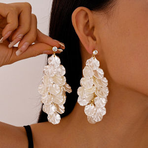 White Shell Petals Shaped Long Tassel Earrings for Women Inlaid Zircon Drop Earring Exquisite Ornaments for Party Wedding K1