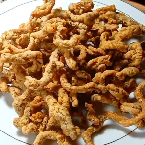 Usus Krispi Pedas 50gr / Kripik Usus Ayam Crispy Morang Moreng Cemilan Renyah