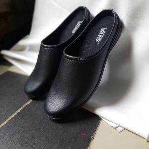 sandal slop bakpao pria. sandal slop bustong sandal sli.on