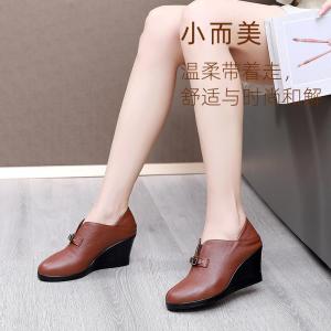 Comfortable Leather Work Shoes High Heel Slope Follow Fashionable Pointed Toe Deep Mouth Business Lady Shoes British Style PU Lining