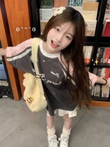 เสื้อยืดแขนสั้นคอตตอนแท้ทรงหลวมสำหรับผู้หญิง ทรงหลวม ลายทาง ทรงหลวม แขนสั้น คอตตอนแท้ ทรงหลวม สำหรับผู้หญิง