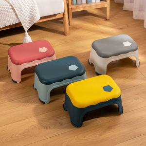 เก้าอี้พลาสติกกันลื่นสำหรับผู้ใหญ่ห้องน้ำห้องน้ำโต๊ะข้างบ้านใช้โมเดิร์น เรียบง่าย สไตล์ไม่จำเป็นต้องประกอบคุณภาพหรูหรา