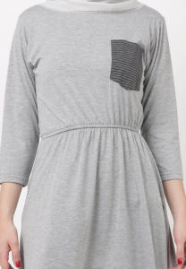 Java Seven ISL 217 - Pakaian Atasan Blouse Casual Wanita\\n\\n Apa itu Blouse ISL 217?\\n\\nBlouse ISL 217 adalah pakaian atasan casual wanita yang dirancang oleh Java Seven. Dengan desain yang indah dan warna yang menarik, blouse ini cocok digunakan sehari-hari. Selain itu, bahan berkualitas tinggi dan ketahanannya membuatnya menjadi pilihan yang tepat untuk berbagai acara.\\n\\n Kelebihan Pakaian Atasan Blouse Casual Wanita\\n\\nPakaian atasan blouse casual wanita memiliki beberapa kelebihan, seperti:\\n\\n- Desain yang indah dan menarik\\n- Warna yang menawan\\n- Bahan berkualitas tinggi\\n- Ketahanan yang baik\\n\\n Keindahan Desain dan Warna\\n\\nBlouse ISL 217 dirancang dengan desain yang indah dan menarik, sehingga cocok digunakan untuk berbagai acara sehari-hari. Warna-warna yang ditawarkan juga menawan, membuat blouse ini menjadi pilihan yang tepat bagi wanita yang menginginkan penampilan yang menarik.\\n\\n Kualitas Bahan dan Ketahanan\\n\\nJava Seven memastikan bahwa bahan yang digunakan dalam pembuatan blouse ISL 217 berkualitas tinggi dan tahan lama. Hal ini membuat blouse ini menjadi pilihan yang tepat bagi wanita yang menginginkan pakaian atasan yang nyaman dan awet.\\n\\n Mengapa Memilih Pakaian Atasan Java Seven?\\n\\nAda beberapa alasan mengapa Anda harus memilih pakaian atasan Java Seven:\\n\\n- Nyaman dan tersedia dalam berbagai ukuran\\n- Cocok untuk berbagai acara sehari-hari\\n- Merek yang dapat dipercaya dengan garansi\\n\\n Pakaian Wanita Nyaman dan Tersedia dalam Berbagai Ukuran\\n\\nJava Seven menawarkan pakaian wanita yang nyaman dan tersedia dalam berbagai ukuran. Hal ini membuat pakaian atasan Java Seven menjadi pilihan yang tepat bagi wanita yang memiliki berbagai ukuran tubuh.\\n\\n Kesesuaian dengan Acara Sehari-hari\\n\\nPakaian atasan Java Seven cocok digunakan untuk berbagai acara sehari-hari, seperti bekerja, sekolah, atau hangout bersama teman-teman. Desainnya yang sederhana dan elegan membuatnya menjadi pilihan yang tepat bagi wanita yang menginginkan penampilan yang modis namun tetap nyaman.\\n\\n Kepercayaan Merek dan Garansi\\n\\nJava Seven adalah merek yang dapat dipercaya dengan garansi. Jika Anda tidak puas dengan produk yang Anda beli, Anda dapat mengembalikannya sesuai dengan kebijakan pengembalian yang berlaku.\\n\\n Bagaimana Memilih Ukuran yang Tepat?\\n\\nBerikut adalah beberapa tips untuk memilih ukuran yang tepat:\\n\\n- Perhatikan panduan ukuran dan tabel ukuran yang disediakan oleh Java Seven\\n- Pertimbangkan bentuk tubuh Anda saat memilih ukuran\\n- Jangan ragu untuk menghubungi layanan pelanggan jika Anda memiliki pertanyaan tentang ukuran\\n\\n Bagaimana Merawat Pakaian Atasan Blouse Casual Wanita?\\n\\nBerikut adalah beberapa tips untuk merawat pakaian atasan blouse casual wanita:\\n\\n- Simpan dan bersihkan dengan cara yang benar\\n- Jaga kualitas dan ketahanan dengan merawatnya dengan baik\\n- Ikuti petunjuk perawatan yang diberikan oleh Java Seven untuk memastikan bahwa blouse Anda tetap awet dan tampilan tetap menarik\\n\\nDengan memilih pakaian atasan Java Seven ISL 217, Anda akan mendapatkan blouse casual wanita yang indah, nyaman, dan tahan lama. Jangan ragu untuk mencoba dan merasakan kualitasnya sendiri!\"