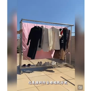 Sum🌈ราวแขวนเสื้อสแตนเลสสตีล ราวตากเสื้อสแตนเลสสตีล ราวแขวนเสื้อมาพร้อมห่วงกันเสื้อร่วงปลิว มีชั้นตากรองเท้า กันสนิมทนทานแข็งแรง มีล้อเคลื่อนย้ายสะดวก