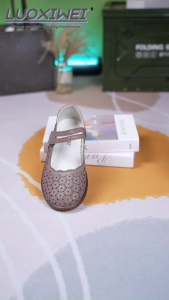 Leather Flat Mother Sandals Beef Tendon Soft Sole Casual Middle-aged Elderly Hole Womens Shoes Hollow out shoes 0157