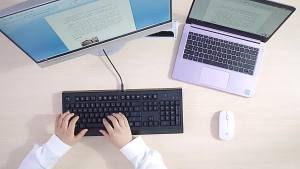 HP HP ไร้สาย CS10 ชุดคีย์บอร์ดและเมาส์แล็ปท็อปคอมพิวเตอร์เดสก์ท็อปสำนักงานสากลปิดเสียงแป้นพิมพ์สำนักงานที่บ้าน