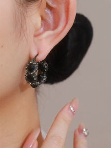 Accessible Luxury Fancy Black Zircon Earrings Refined Simple Earrings 2023 New Arrival Best Selling Western Style Ear Clips Earrings