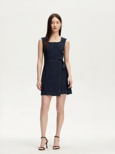 Vero Moda | Đầm Dây Rộng Cổ Vuông Thắt Bên Hông Pha Cotton Thu