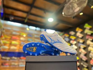 รองเท้าฟุตบอล Mizuno Morelia Neo 3 Elite FG [รองท็อป ใหม่ล่าสุด]