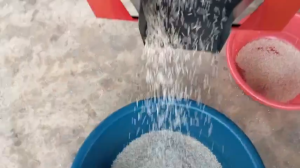 Máy xát gạo  nghiền bột hoạt động đơn giản dễ điều khiển hoạt động