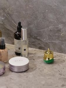 Luxurious Bathroom Vanity Organizer