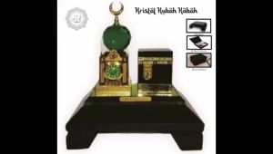 Aksesori Elegan untuk Ruangan: Kubah Kristal Miniatur Elegan