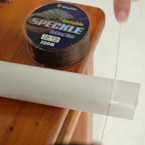 Speckle Tak Terlihat 300m Tali Pancing Gradien Maroon Lanjutan Bionik Nilon Yang Dapat Berubah Warna 0.12mm ~ 0.50mm Kuat Abrasi Anti-Kusut Lembut Halus