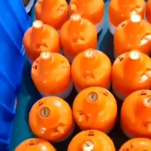 Bóng Đèn Tích Điện chống nước công suất 150W Tiện Lợi Khi Đi Ra Ngoài Hoặc Mất Điện