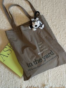 ศิลปะ กระเป๋าช้อปปิ้งความจุขนาดใหญ่กระเป๋าผ้าแคนวาสปักผ้า Oxford กระเป๋าสองชั้น ฤดูใบไม้ผลิ 2024 อินเทรนด์ Tote