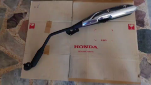 ท่อเดิม Honda Wava 110i ปี 2021-2025  ท่อแท้ มือหนึ่ง เบิกศูนย์รหัส 18300-K2J-T00