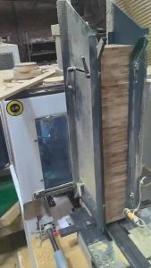 Small Wood Pile Diffuser Beech Wood Black Walnut Essential Oil Wood Diffuser Essential Oil Aromatherapy Ornament Car Home Diffuser Wood