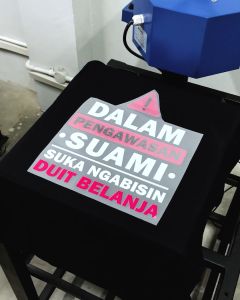 Desain Kaos Keren - Kaos Kata Pasangan DPS Ngabisin Duit Bahan Combed 20s Lembut Nyaman Standar Distro