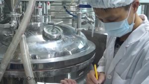 SADOER Vitamin C Brightening Face Cream Moisturizer with Vaseline 50g Face Cream Fresh Orange Essence Hydrating Moisturizing Cream